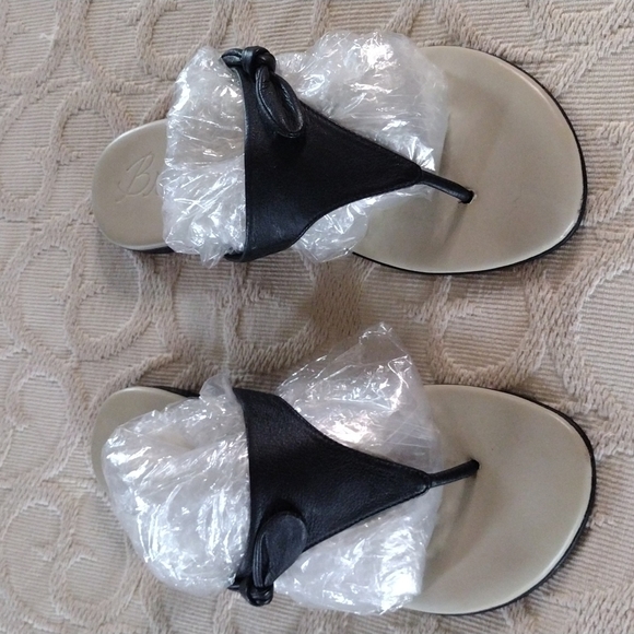 Brighton Shoes - 𝅺BRIGHTON Scandals